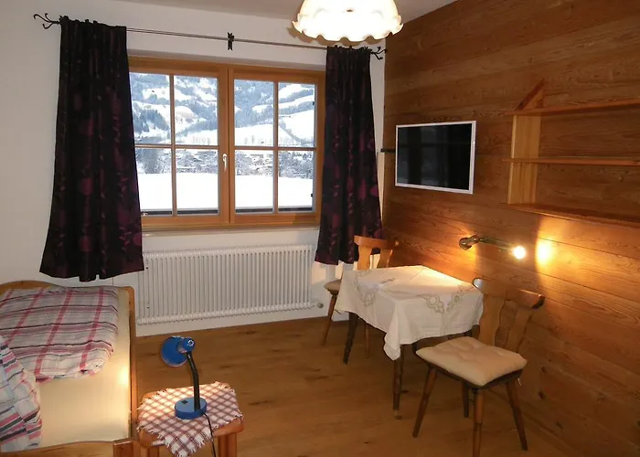 ゲストハウス Lindenhof